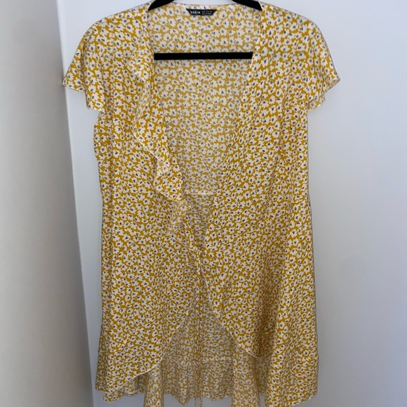 Shein wrap dress. Never worn. - Picture 1 of 2